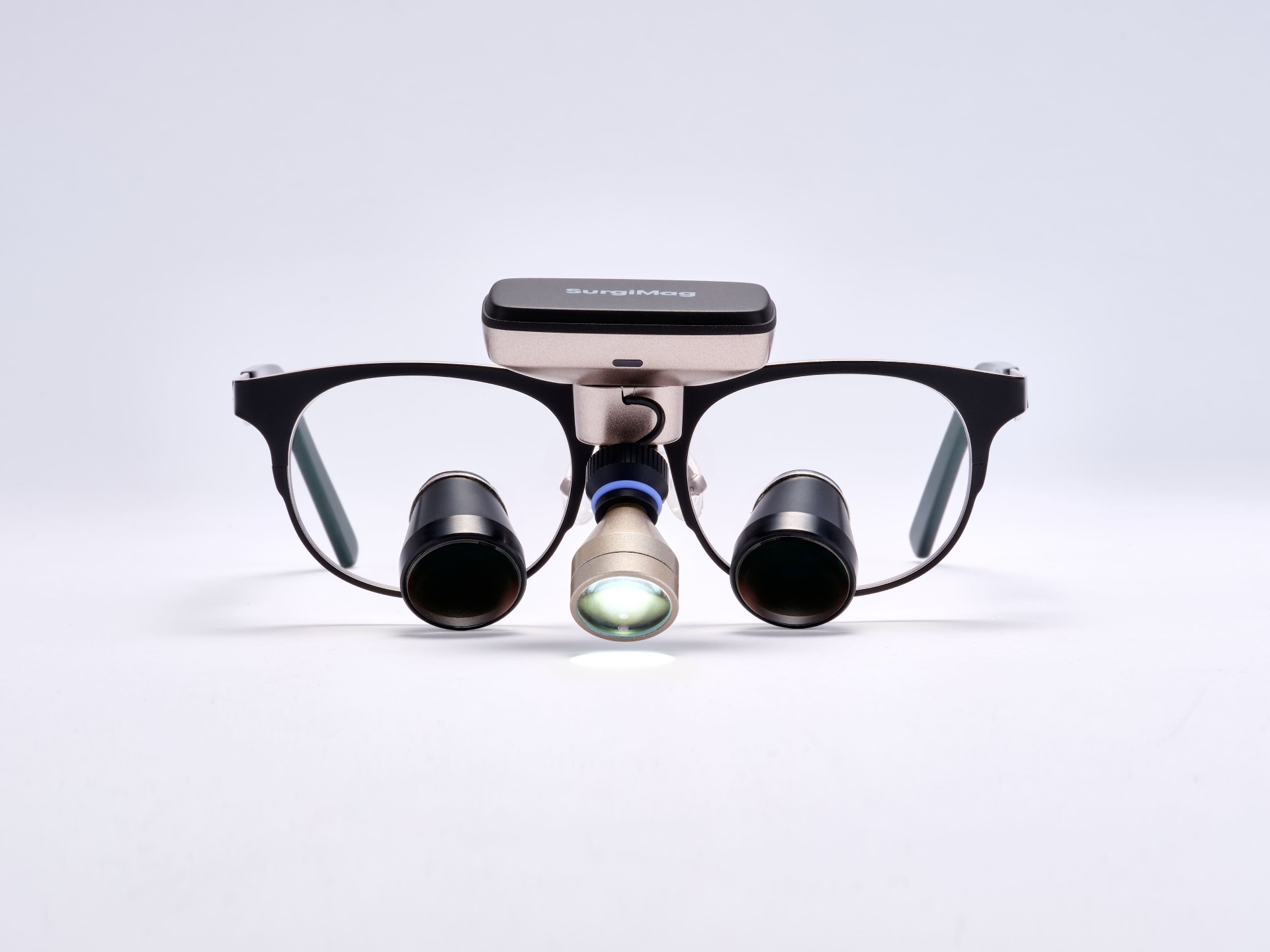 Magloupe med Maestro LED montert